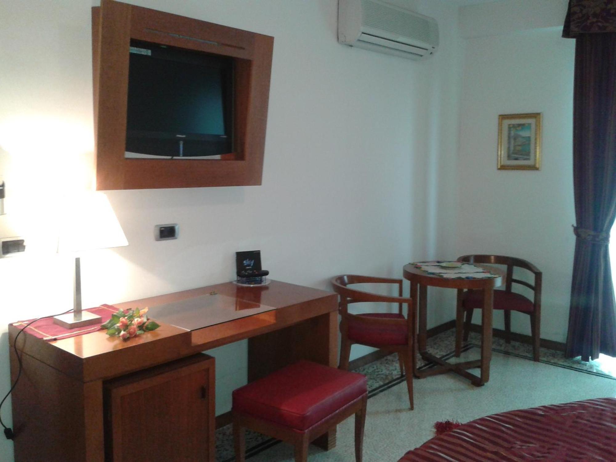 Hotel Nappo San Marzano sul Sarno Bilik gambar