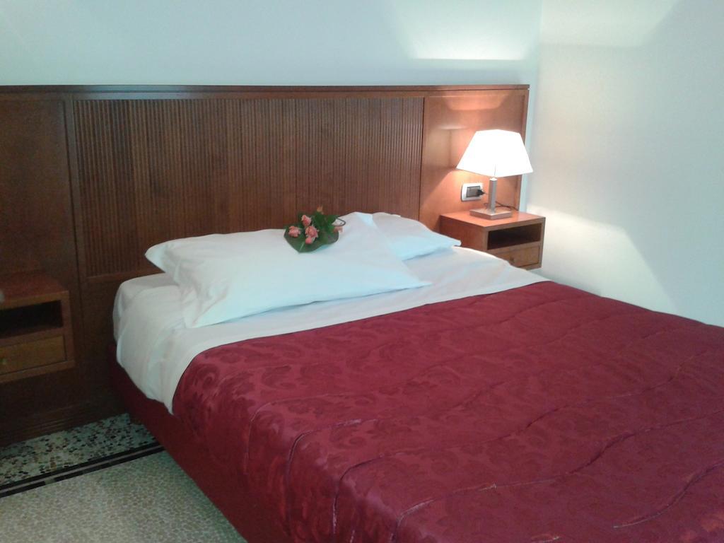 Hotel Nappo San Marzano sul Sarno Bilik gambar